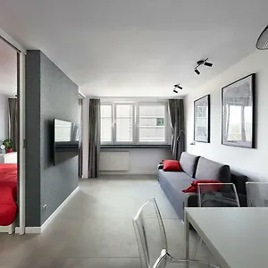 https://aroma-apartment-warsaw-city-center-eplater.warsawhotelspoland.com